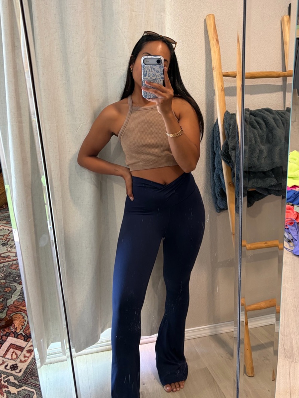 Offline by Aerie Real Me crossover flare leggings